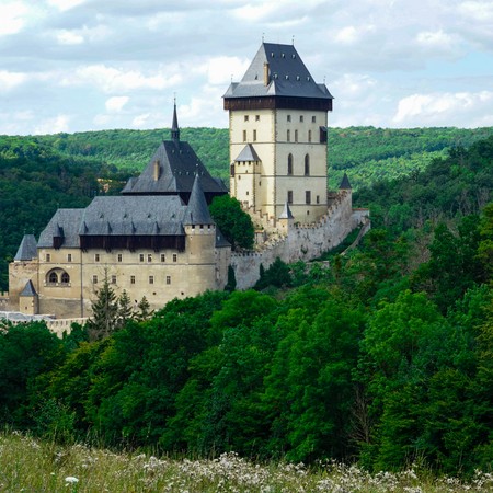 Karlstejn: How to Get There, Tickets, Hiking